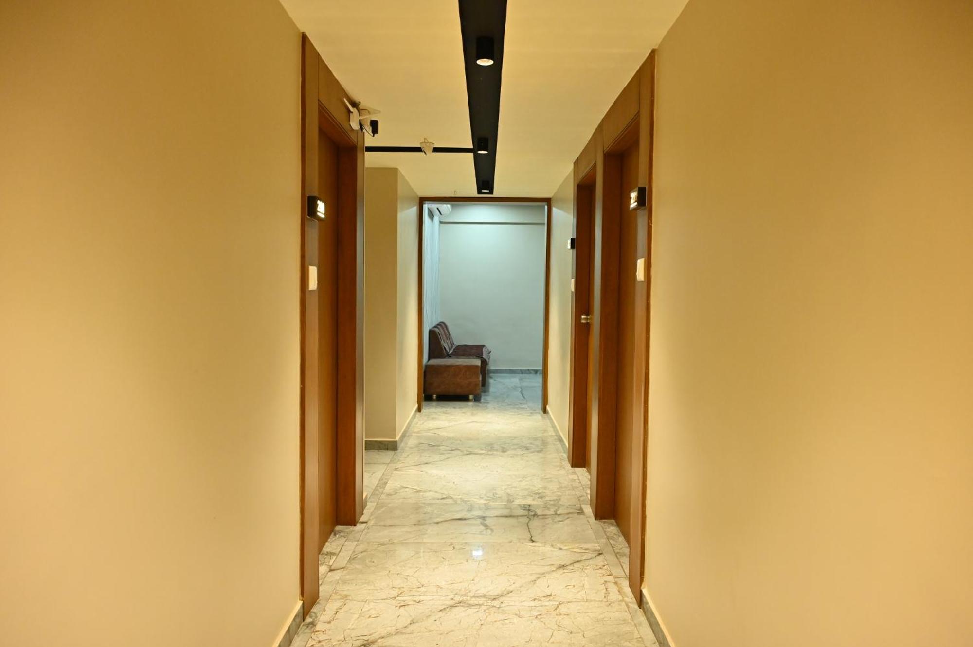 Hotel Sury Villa أحمد أباد المظهر الخارجي الصورة