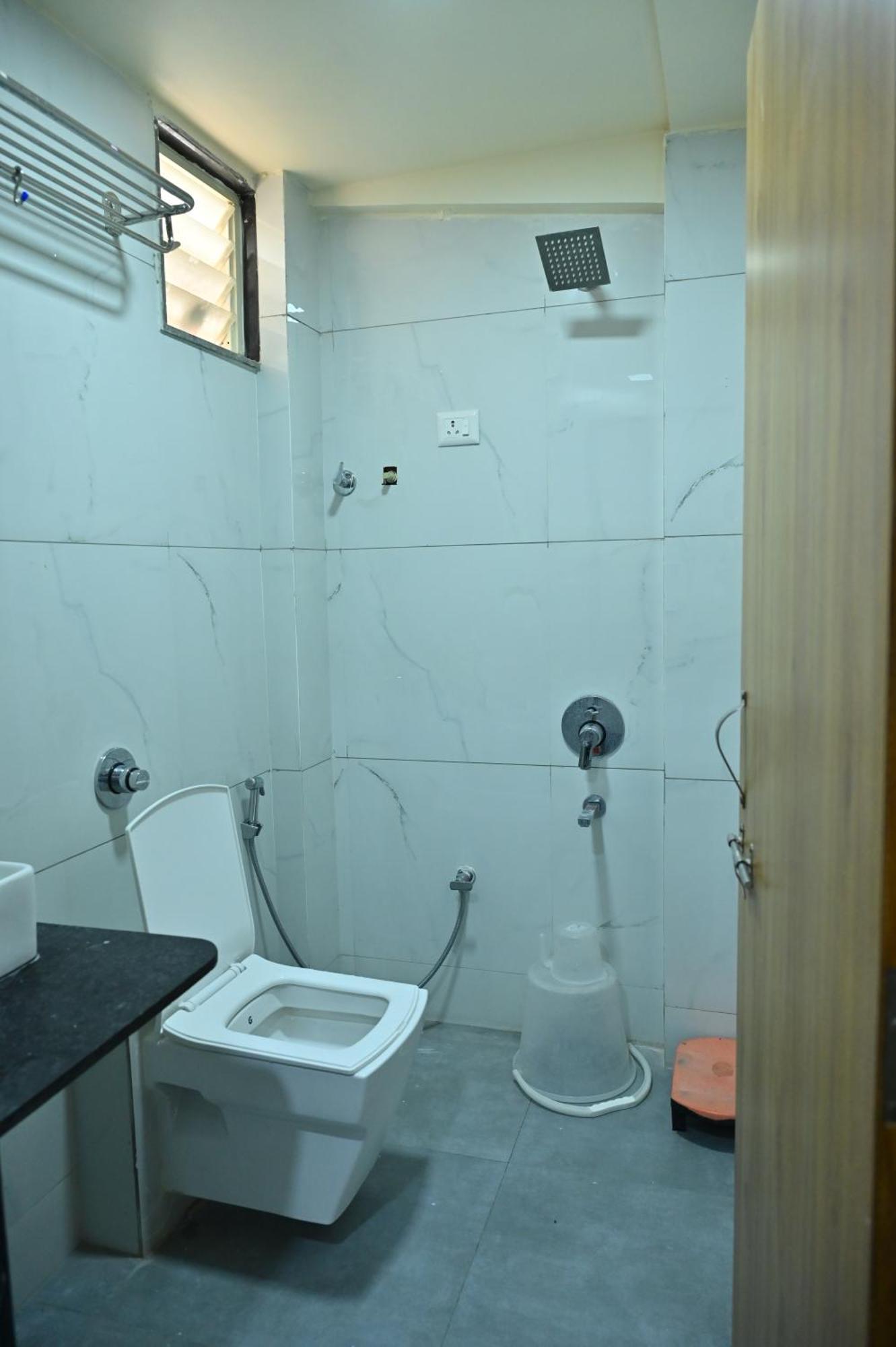 Hotel Sury Villa أحمد أباد المظهر الخارجي الصورة