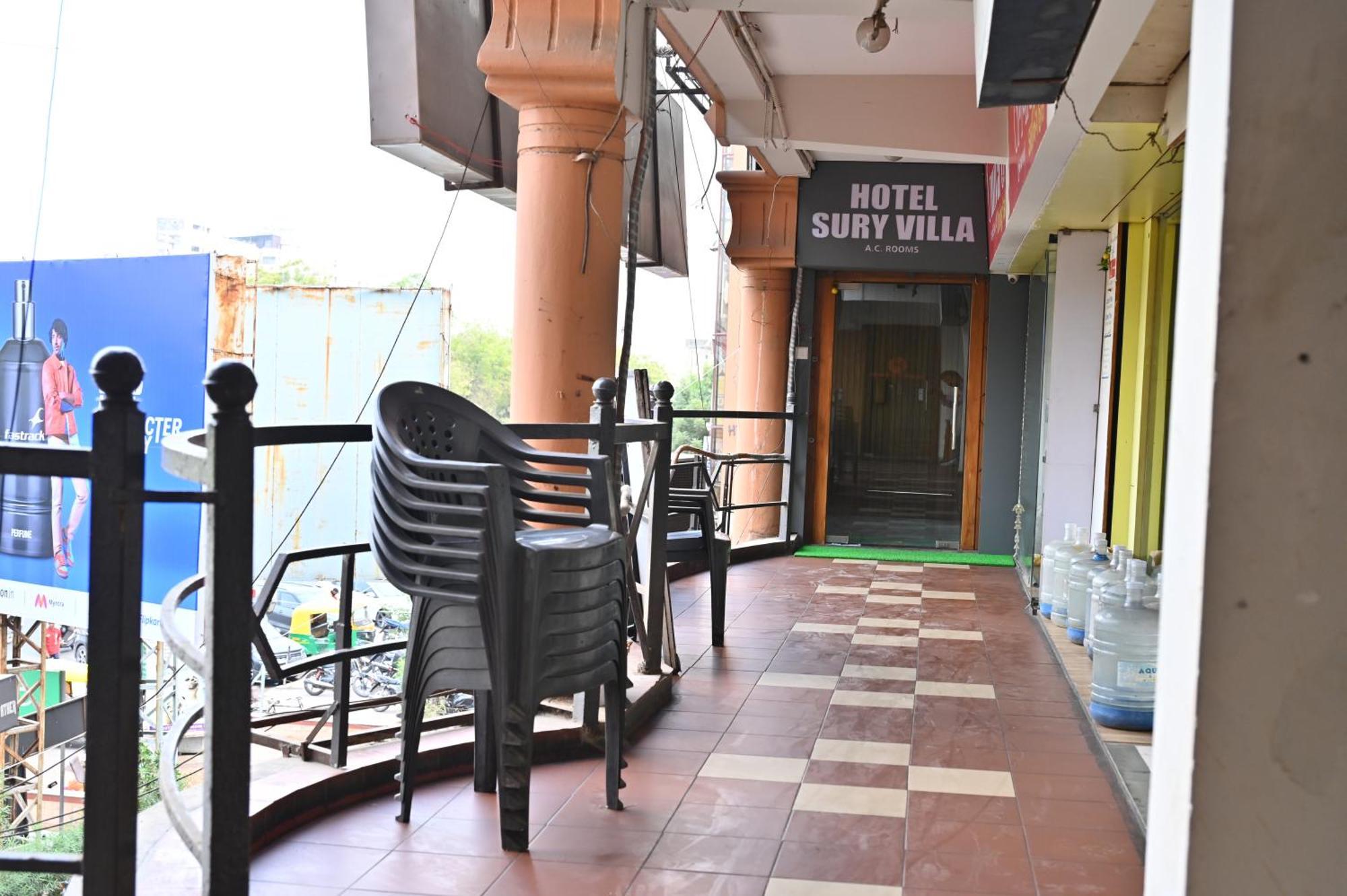Hotel Sury Villa أحمد أباد المظهر الخارجي الصورة