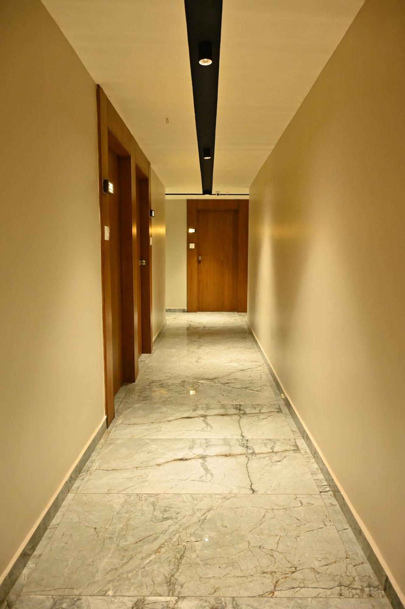 Hotel Sury Villa أحمد أباد المظهر الخارجي الصورة